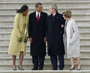 U.S. President Barack Obama and first lady Michelle Obama talk with former President George W. Bush and his wife Laura during the departure ceremony at the inauguration in Washington January 20, 2009.     REUTERS/Mike Segar (UNITED STATES)